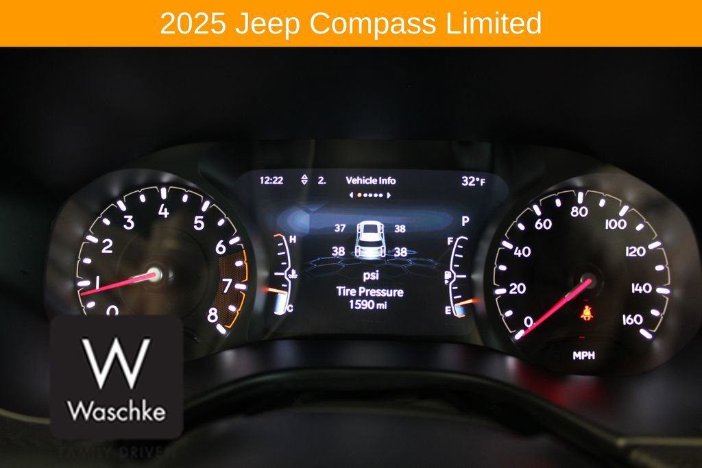 Used 2025 Jeep Compass Limited w/ Sun & Sound Group AWD/4WD image 35