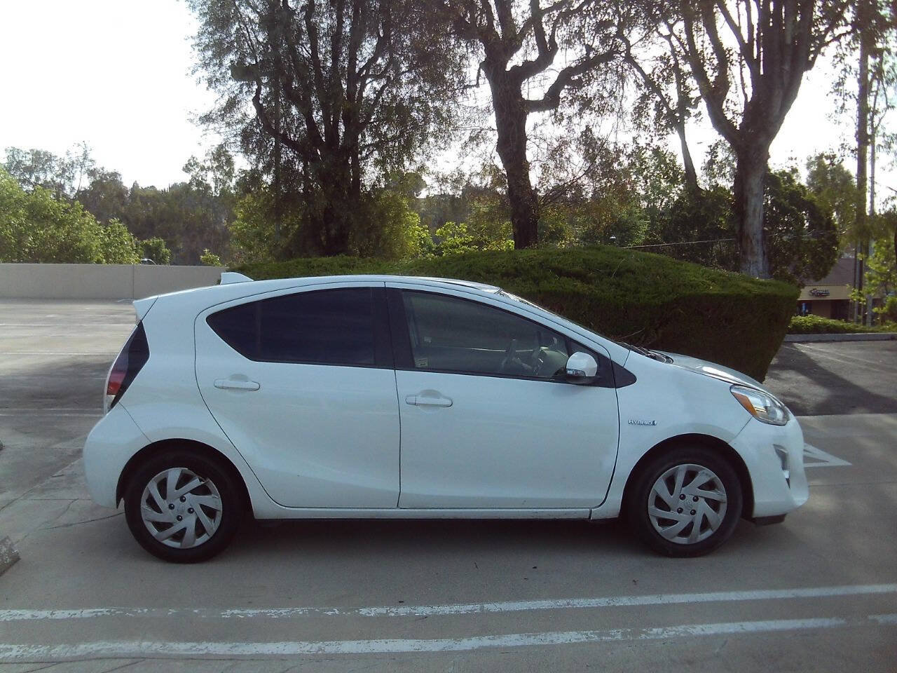 Used 2015 Toyota Prius C One FWD image 12
