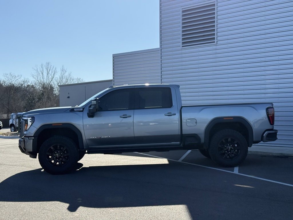 Used 2024 GMC Sierra 2500 AT4 w/ AT4 Preferred Package image 15
