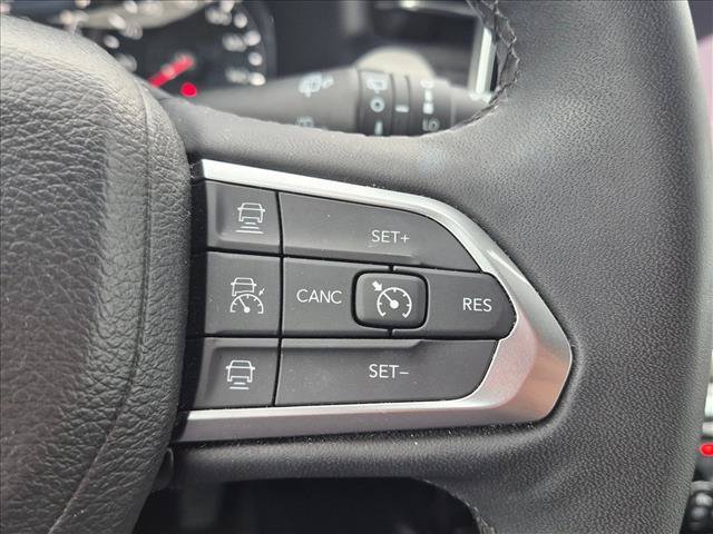 Used 2025 Jeep Compass Limited AWD/4WD image 14