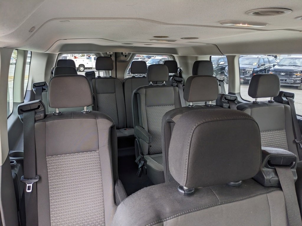 Used 2023 Ford Transit 350 XLT image 33