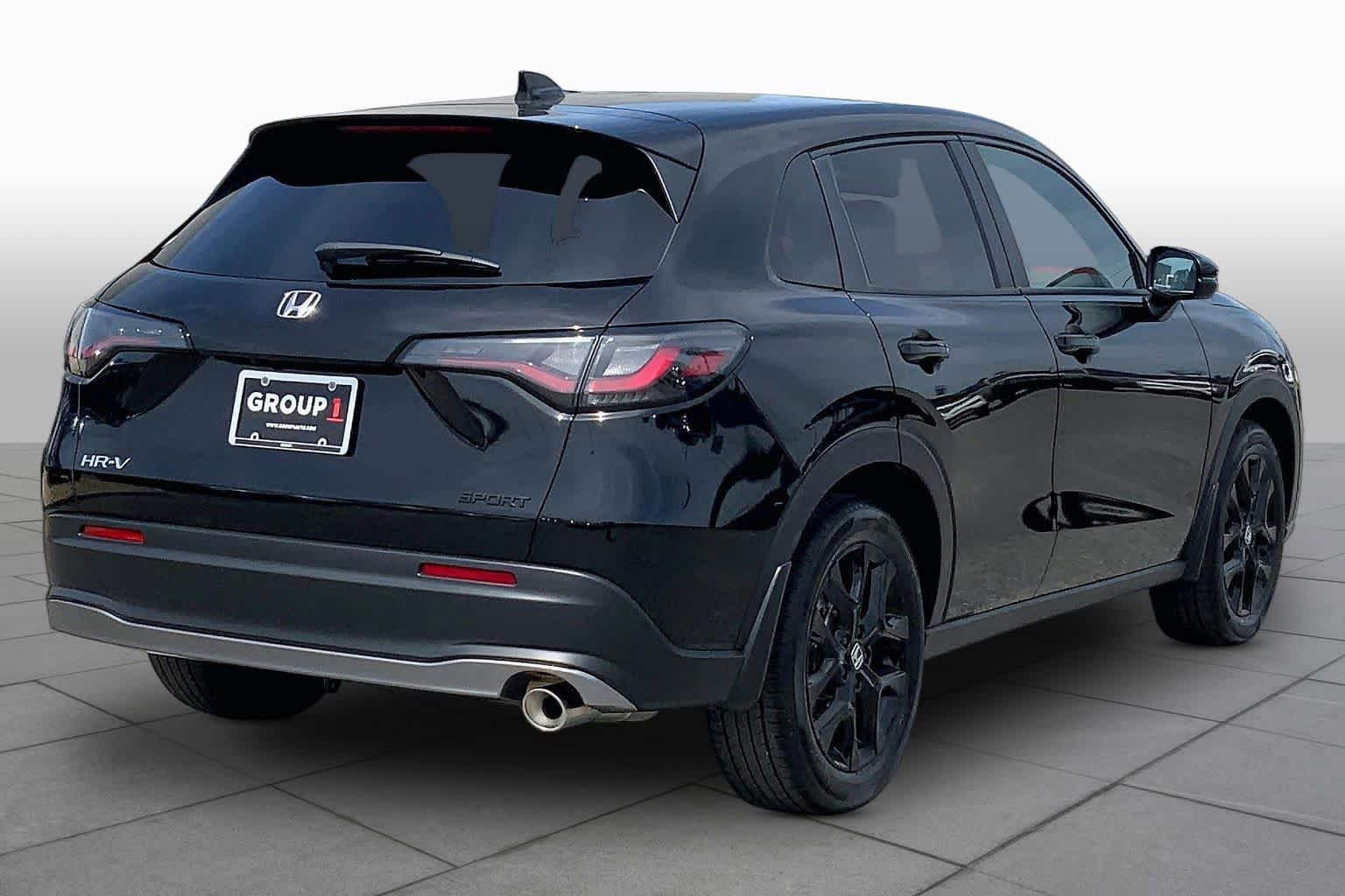 Used 2025 Honda HR-V Sport image 13