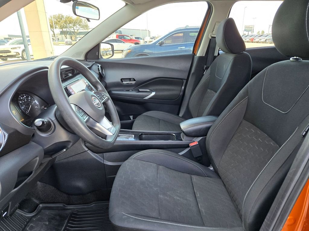Used 2024 Nissan Kicks SV image 9