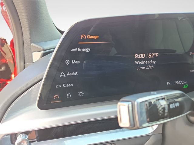 Certified 2024 Cadillac Lyriq Sport w/ LPO, Floor Liner Package AWD/4WD image 18