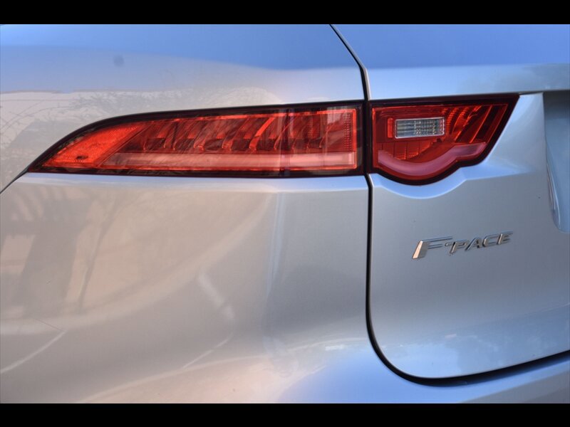Used 2019 Jaguar F-PACE Premium AWD/4WD image 49