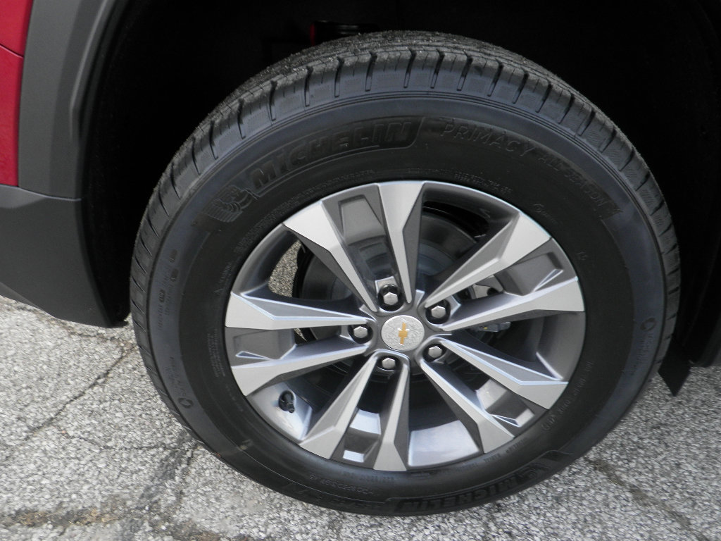 New 2026 Chevrolet Equinox LT w/ Convenience Package II image 10