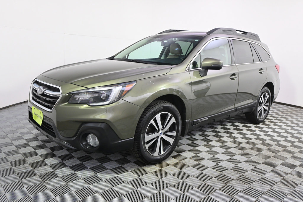 Used 2018 Subaru Outback 2.5i Limited AWD/4WD image 2