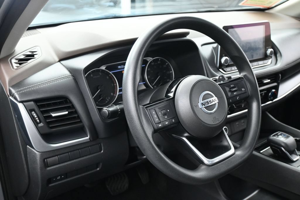 Used 2021 Nissan Rogue S FWD image 15