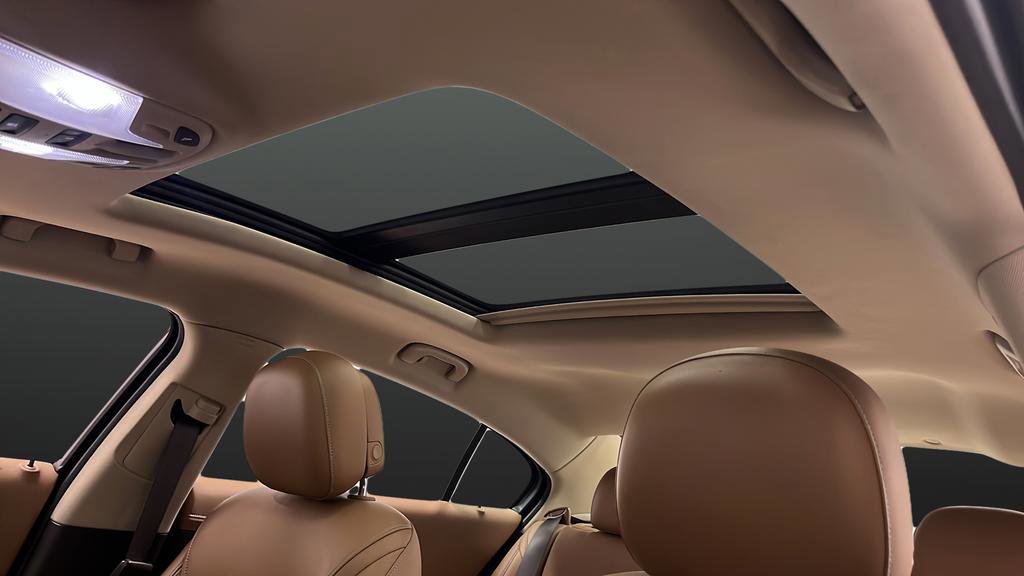 Used 2014 Buick LaCrosse Premium w/ Driver Confidence Package image 12