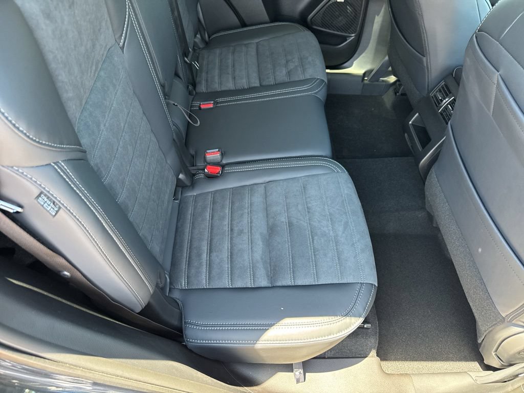 New 2026 Mitsubishi Outlander LE FWD image 28