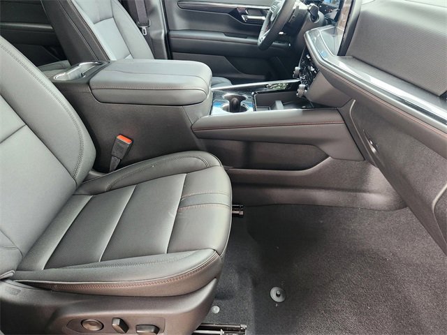 Used 2026 Chevrolet Suburban RST w/ Comfort Package RWD image 20