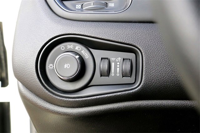 Used 2021 Jeep Renegade Limited w/ Sun & Sound Group image 20