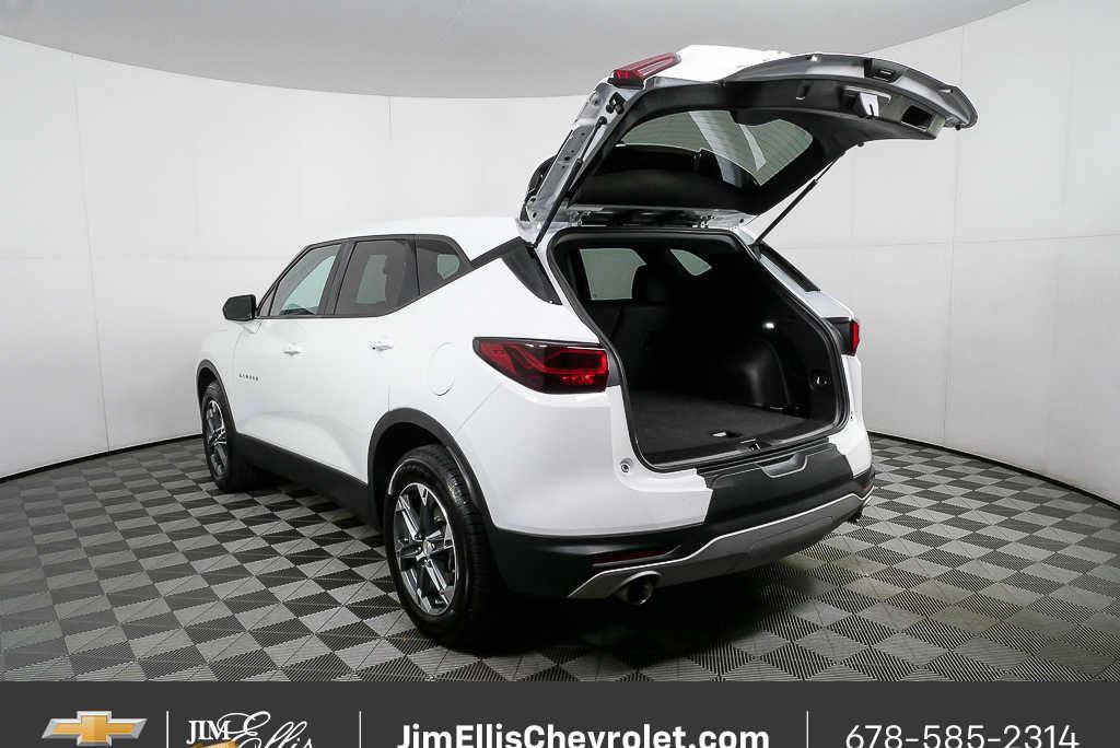 Certified 2025 Chevrolet Blazer LT FWD image 29