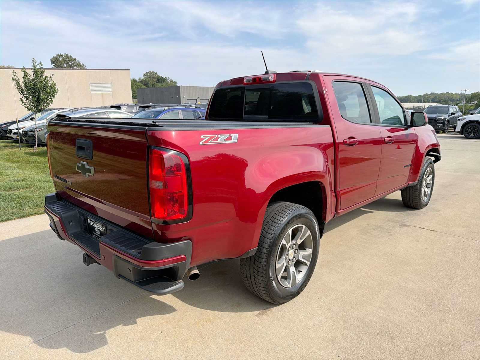 Used 2020 Chevrolet Colorado Z71 AWD/4WD image 6