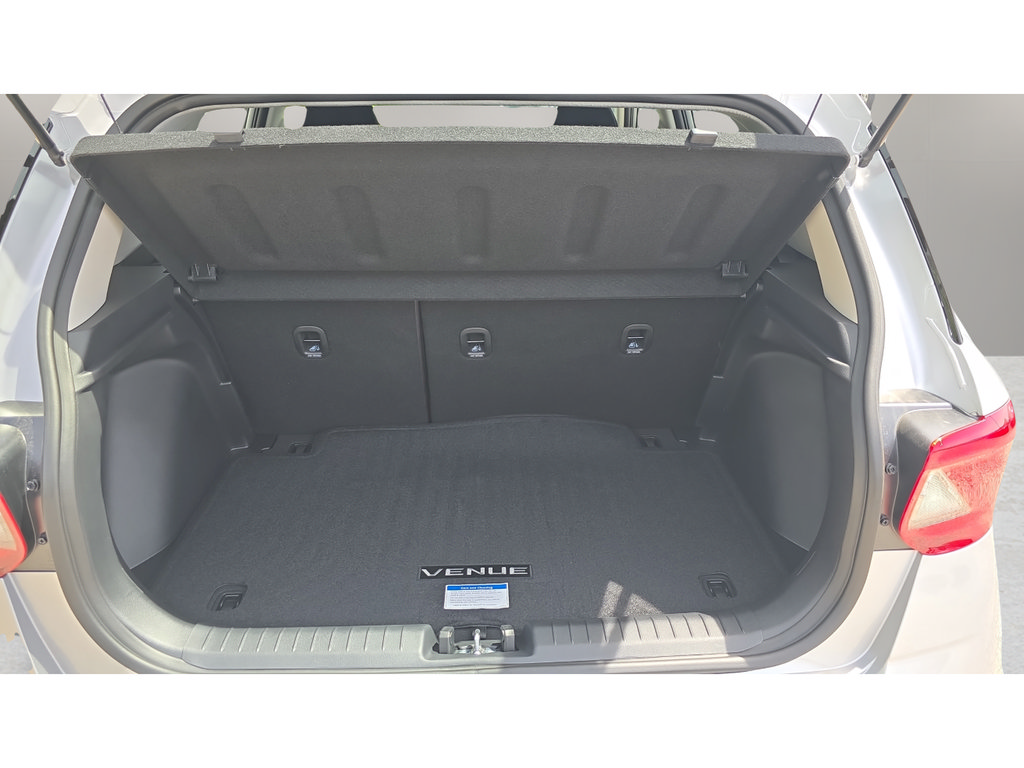 New 2026 Hyundai Venue SE FWD image 9
