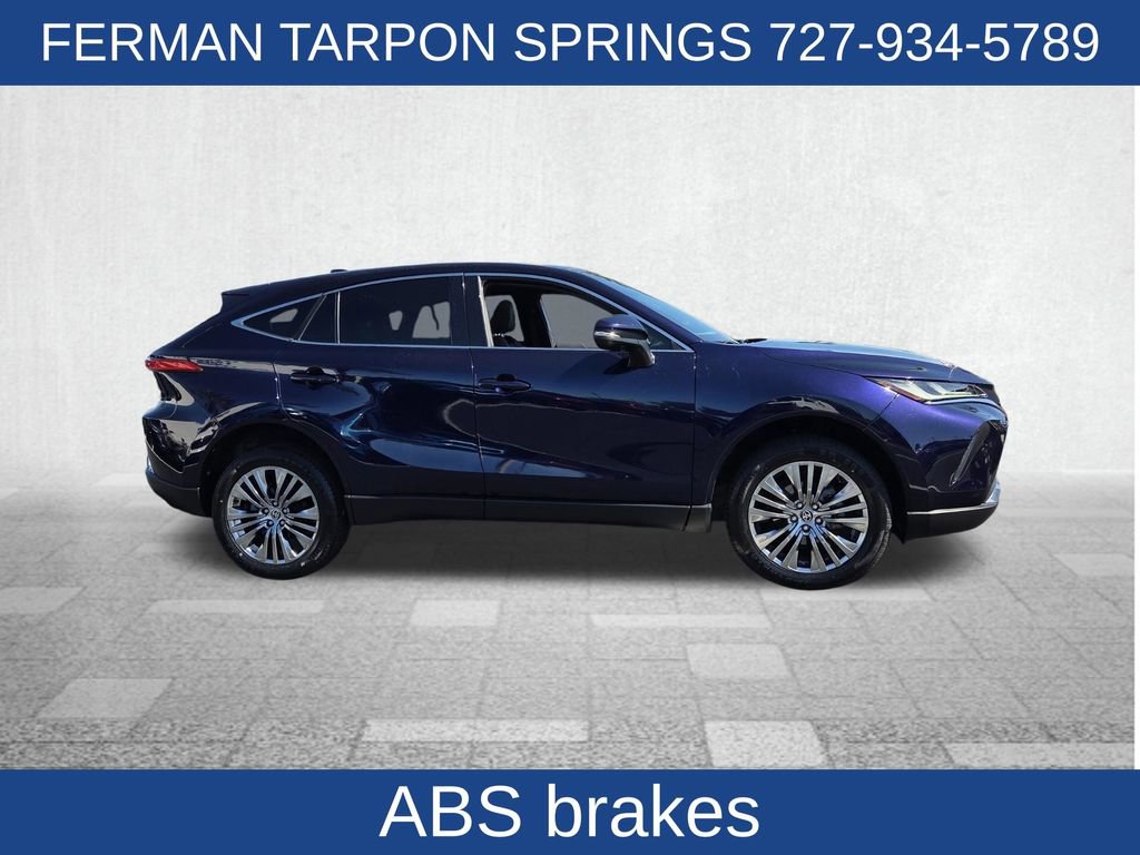 Used 2023 Toyota Venza Limited image 12