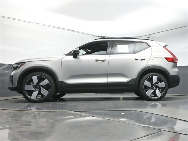 Used 2024 Volvo XC40 Recharge Plus w/ Protection Package Premier image 34
