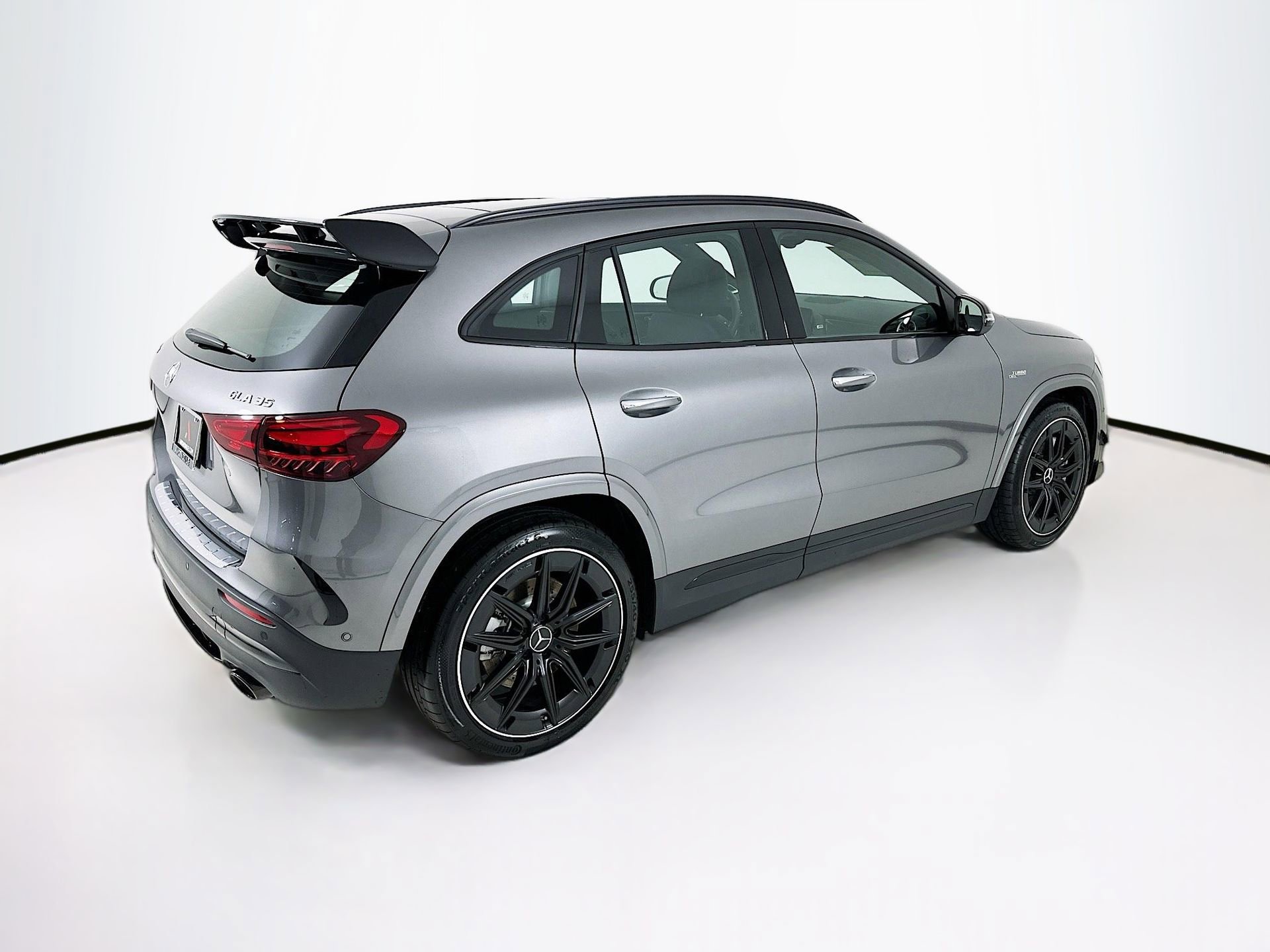 New 2026 Mercedes-Benz GLA 35 AMG 4MATIC image 8