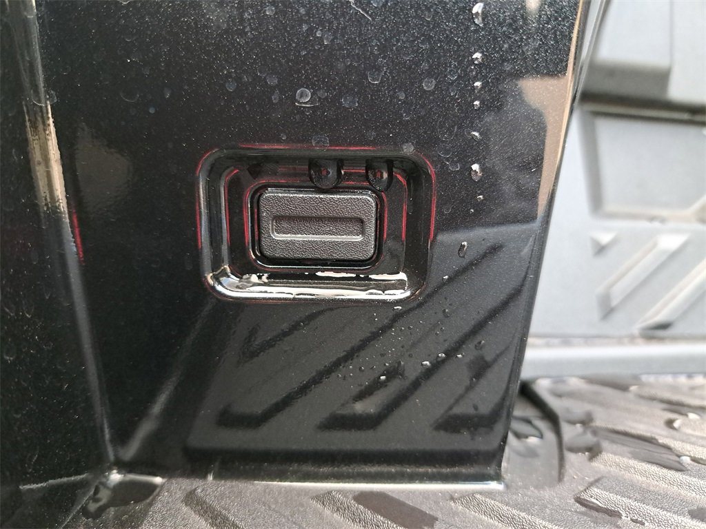 New 2025 GMC Hummer EV 2X w/ Extreme Off-Road Package image 14