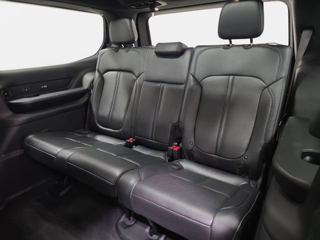 Used 2022 Jeep Wagoneer Series III w/ Premium Group I AWD/4WD image 35