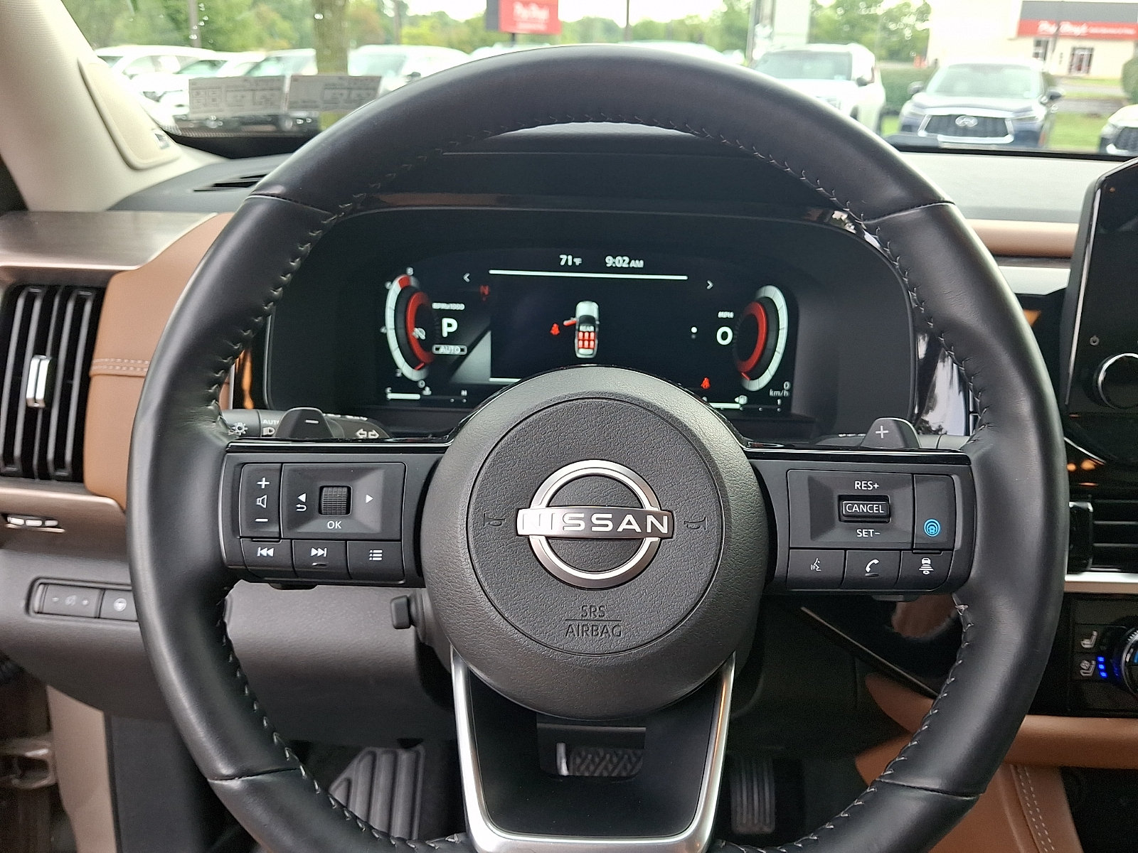 Used 2024 Nissan Pathfinder Platinum AWD/4WD image 21