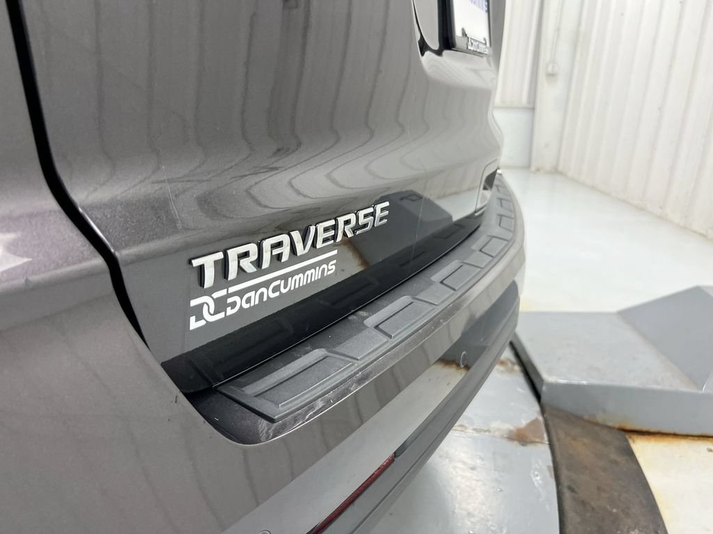 Used 2017 Chevrolet Traverse LT FWD image 26