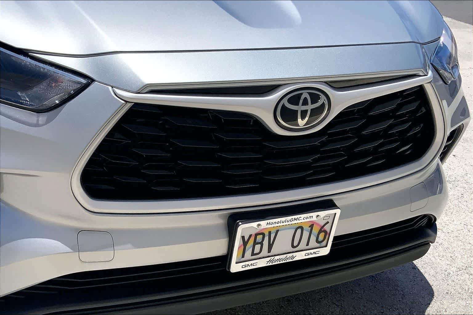 Used 2025 Toyota Highlander XLE AWD/4WD image 33