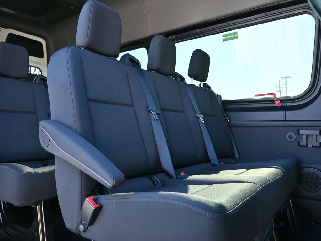 Used 2024 Mercedes-Benz Sprinter 2500 image 5
