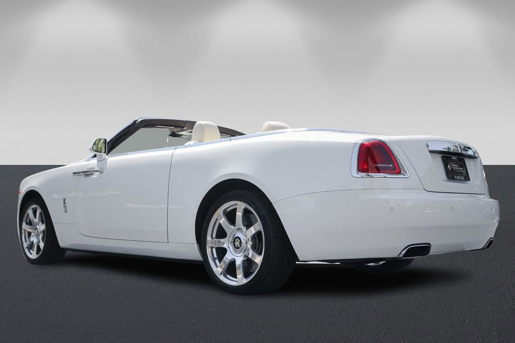 Used 2016 Rolls-Royce Dawn image 5