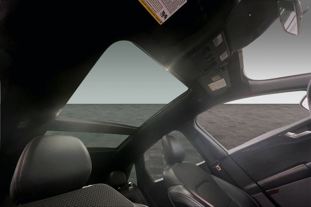 Used 2024 Ford Escape ST-Line Select w/ Tech Pack #2 image 11