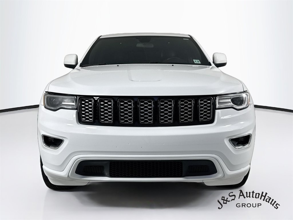 Used 2021 Jeep Grand Cherokee Laredo X AWD/4WD image 2