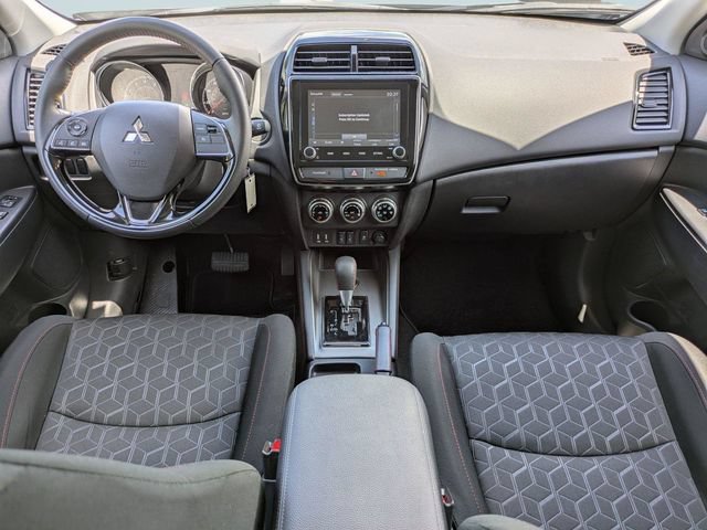 Used 2025 Mitsubishi Outlander Sport LE AWD/4WD image 16