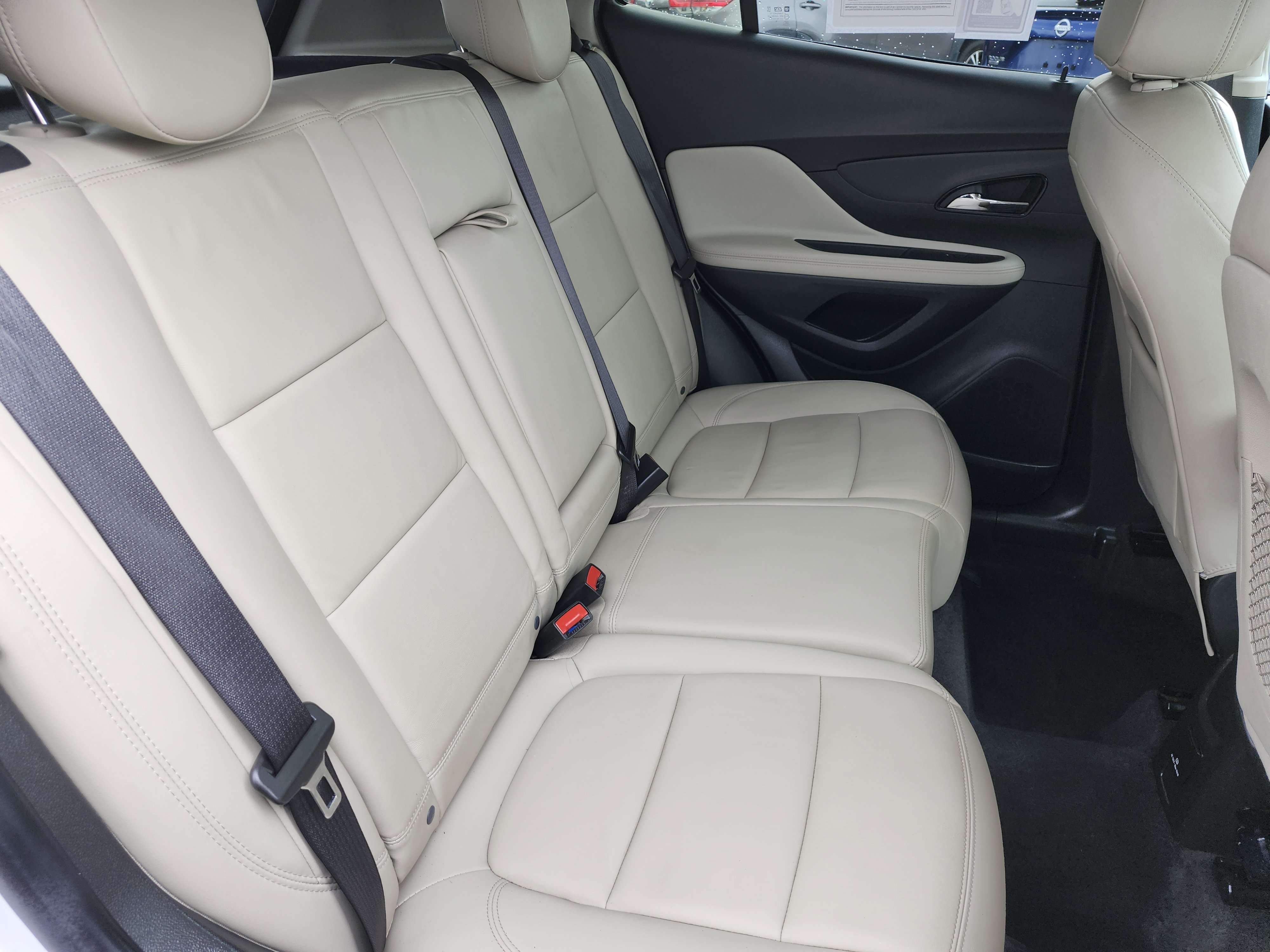 Used 2020 Buick Encore Essence AWD/4WD image 19