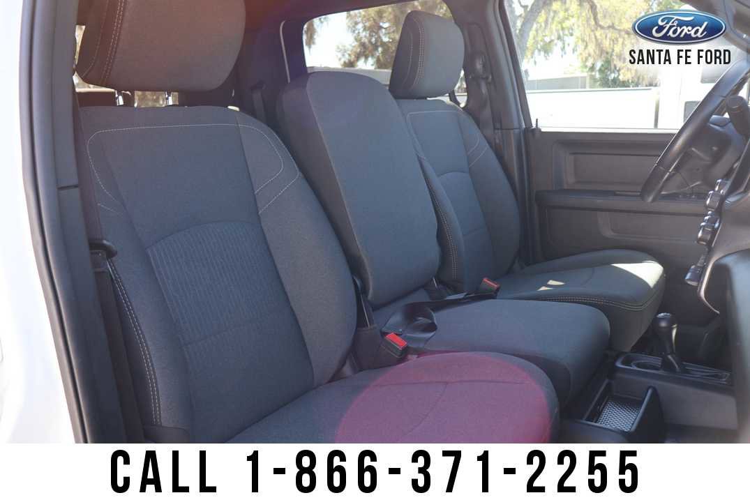 Used 2024 RAM 3500 Tradesman w/ Chrome Appearance Group image 21