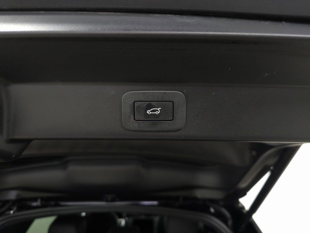 Certified 2023 Land Rover Range Rover Sport SE image 7