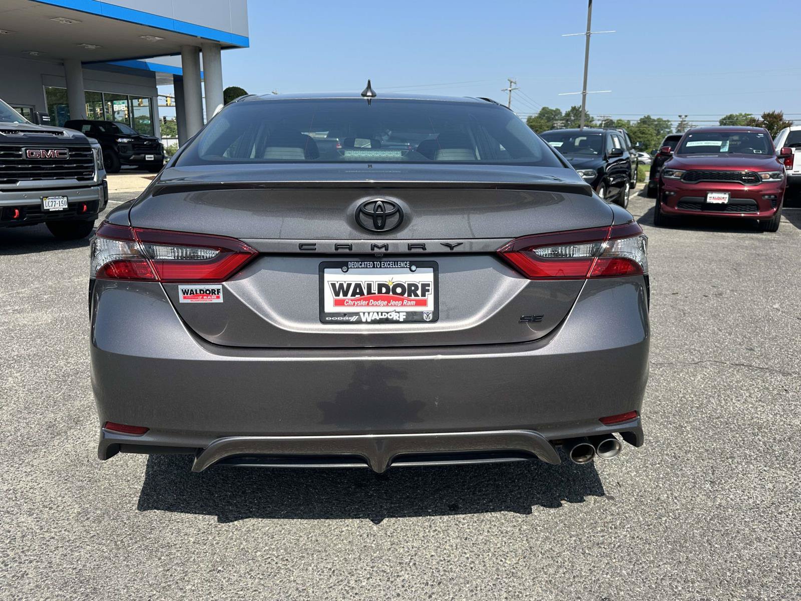 Used 2024 Toyota Camry SE FWD image 6