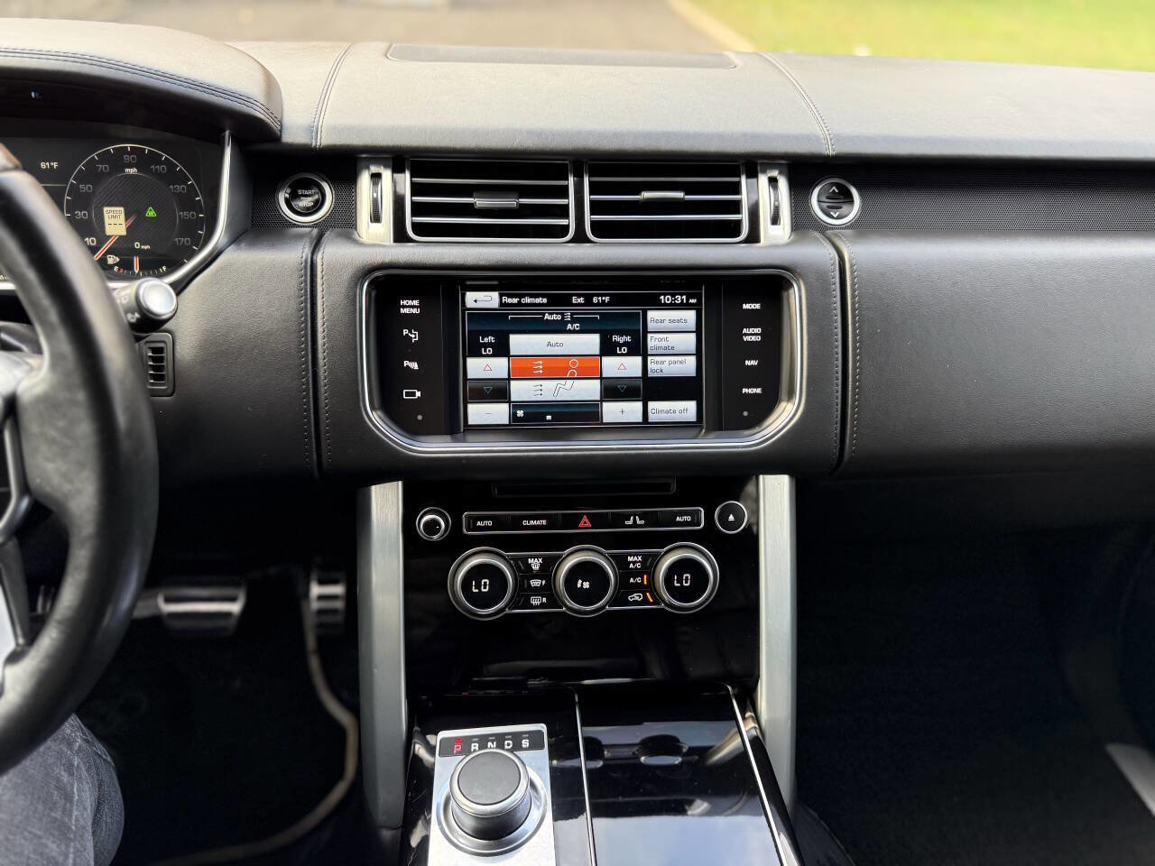 Used 2015 Land Rover Range Rover Autobiography image 19