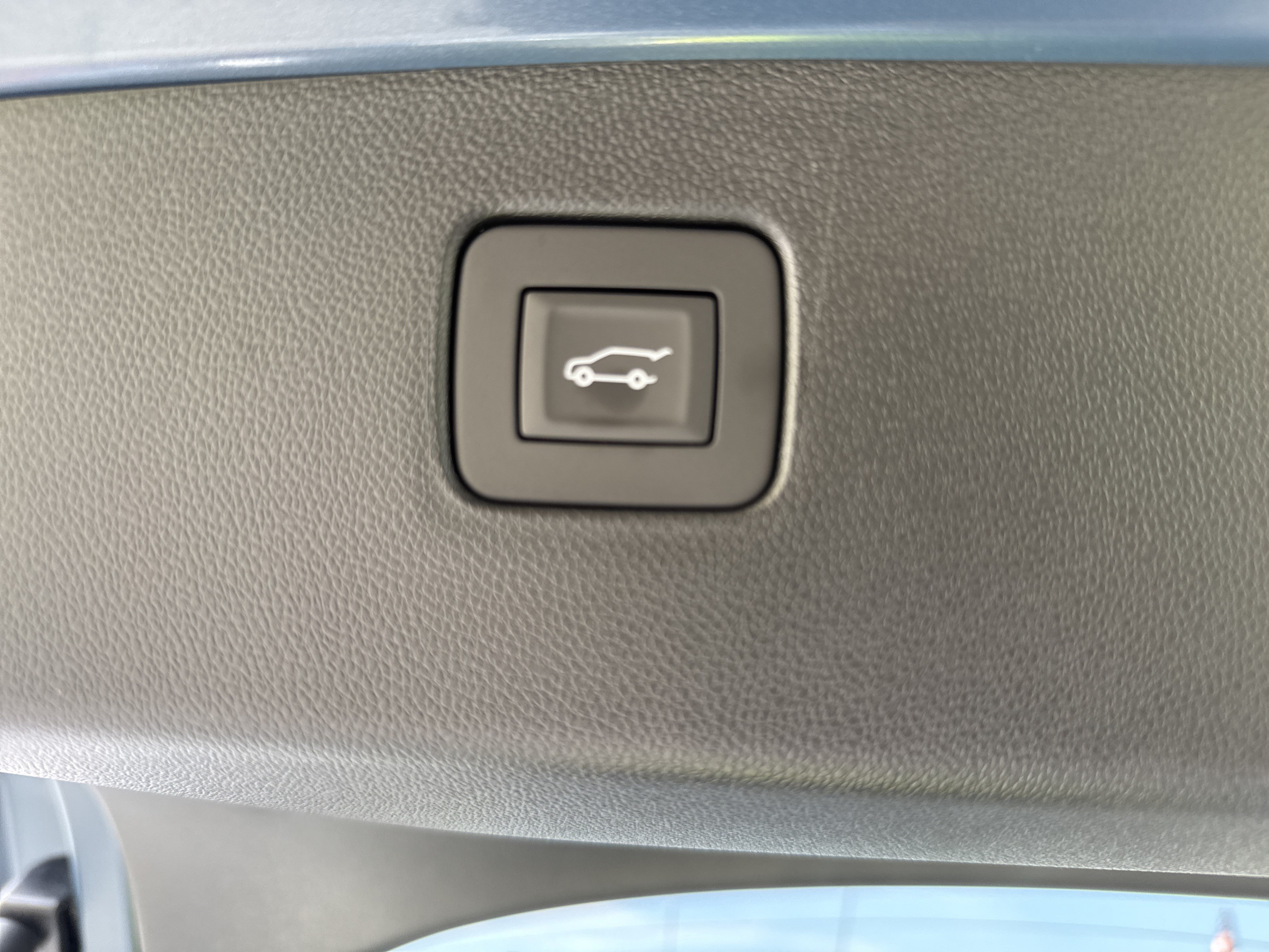 New 2026 Buick Envista Sport Touring w/ Convenience I Package FWD image 32