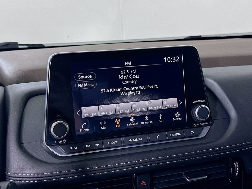 Used 2023 Nissan Rogue SL image 26