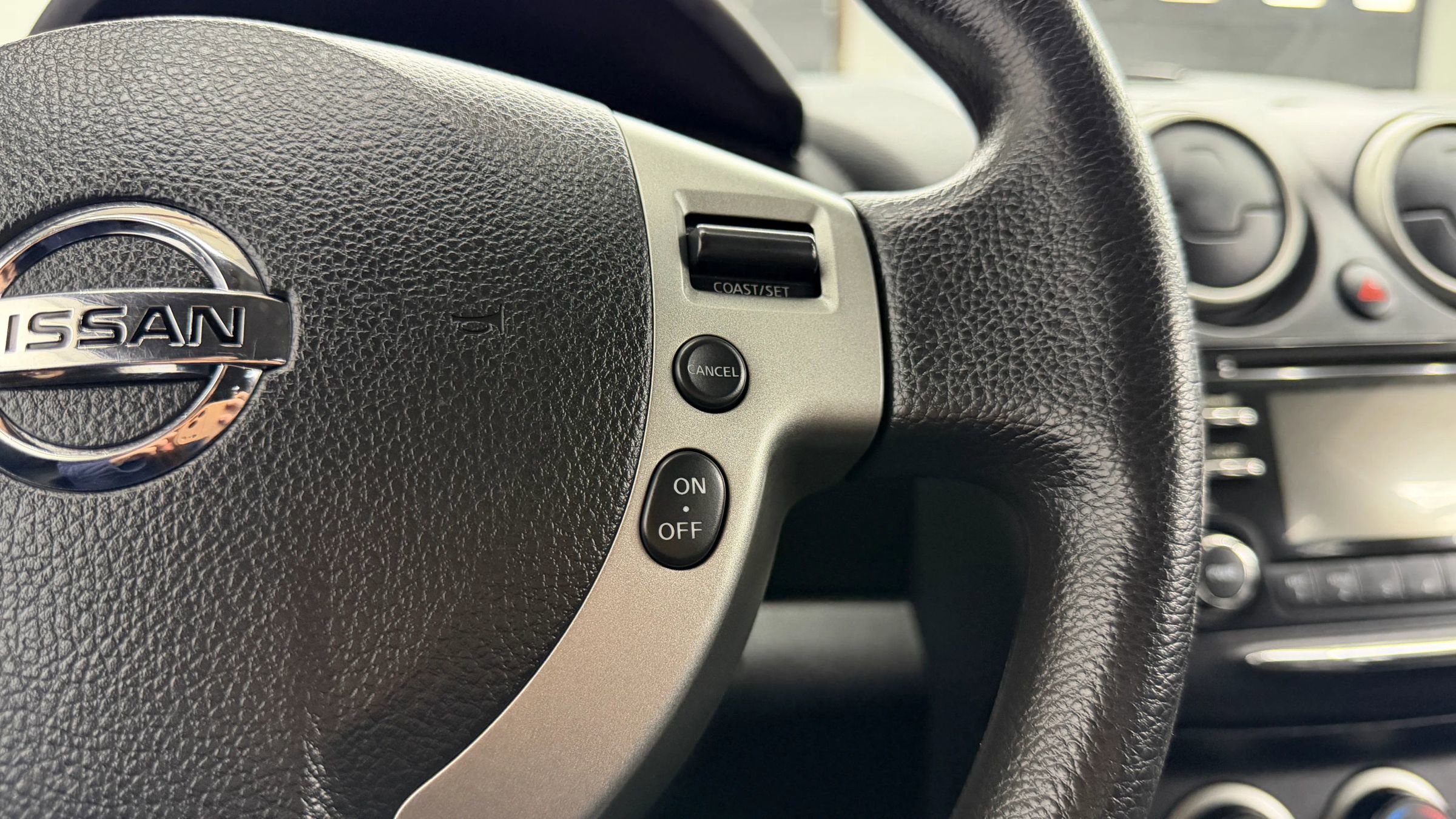 Used 2012 Nissan Rogue SV image 22