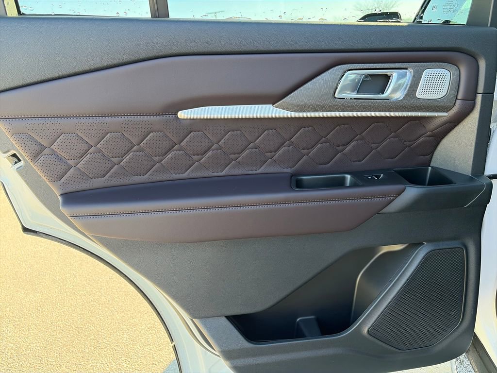 Used 2026 Ford Explorer Platinum w/ LUX Leather Package image 37