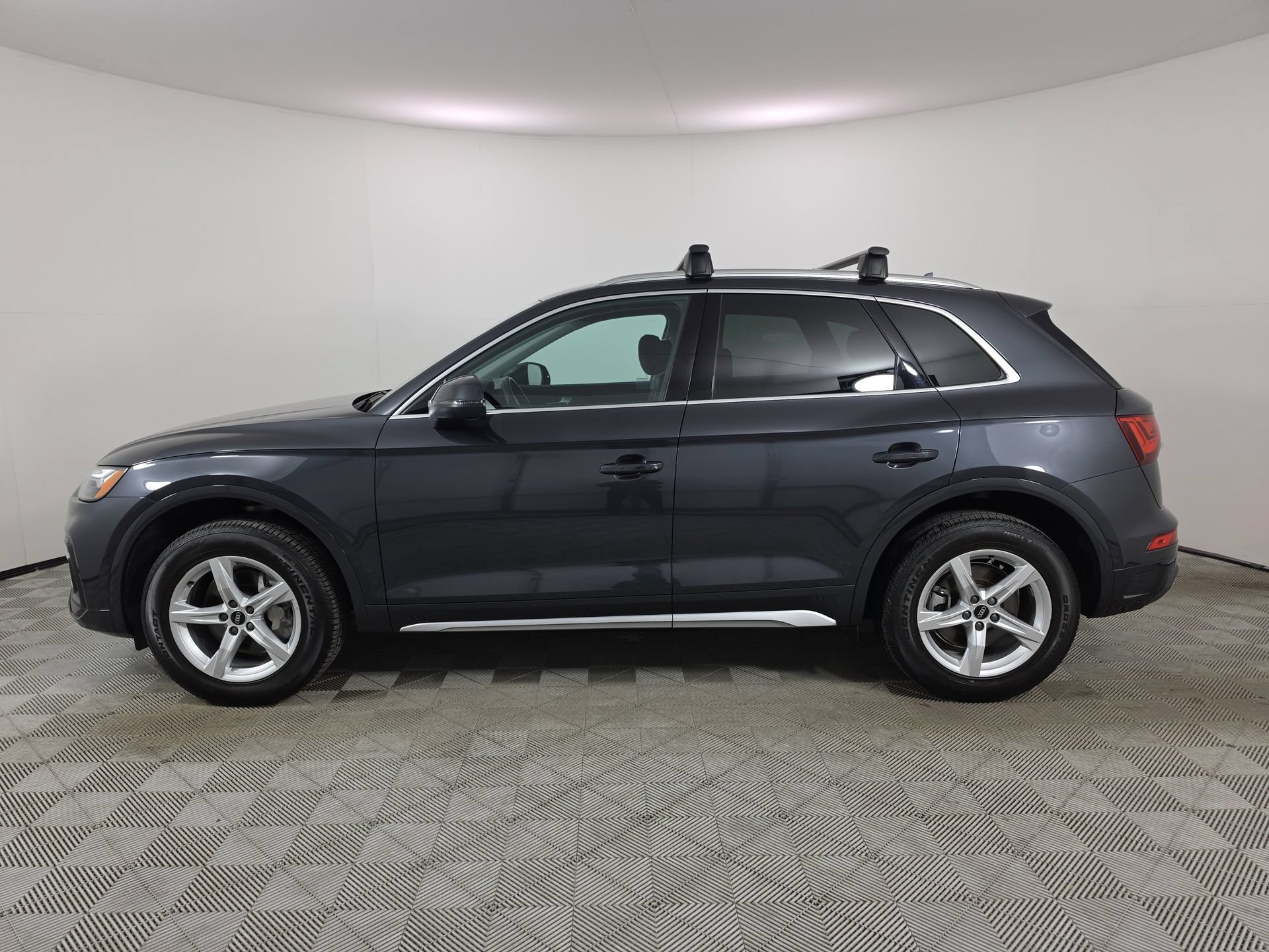 Certified 2023 Audi Q5 Premium Plus w/ Convenience Package AWD/4WD image 4