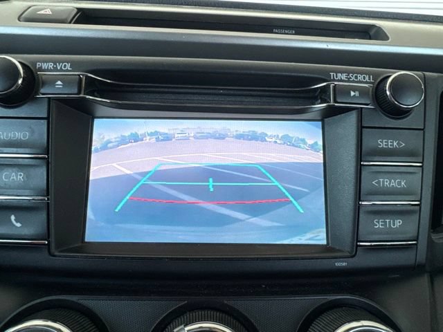 Used 2016 Toyota RAV4 LE AWD/4WD image 10