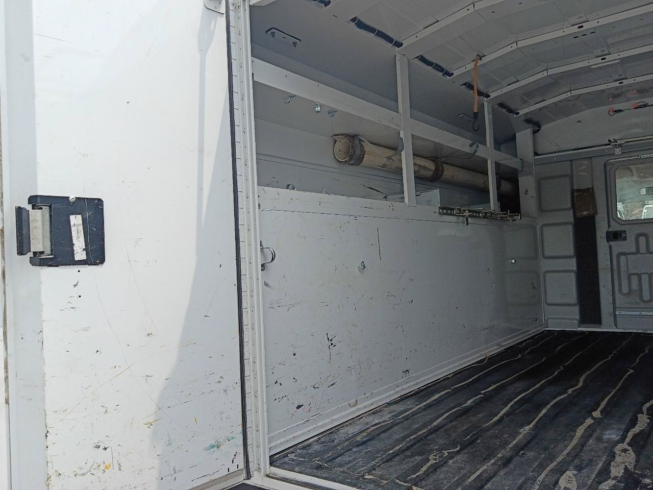 Used 2022 GMC Savana 3500 w/ Power Convenience Package RWD image 18