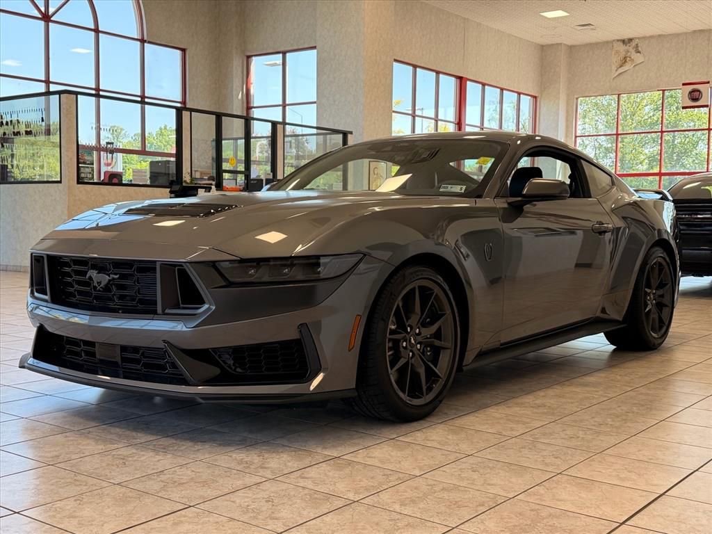 Used 2026 Ford Mustang Dark Horse RWD image 9