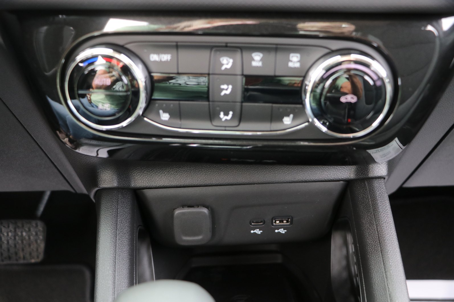 New 2026 Chevrolet TrailBlazer LT w/ Convenience Package FWD image 21