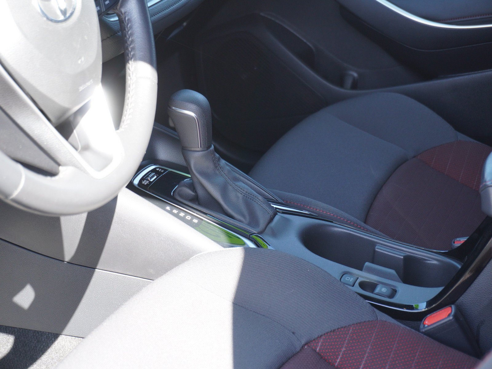 Used 2024 Toyota Corolla SE FWD image 19