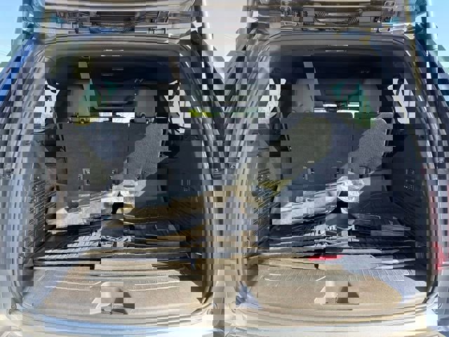 Used 2021 GMC Yukon XL AT4 w/ AT4 Premium Package image 42