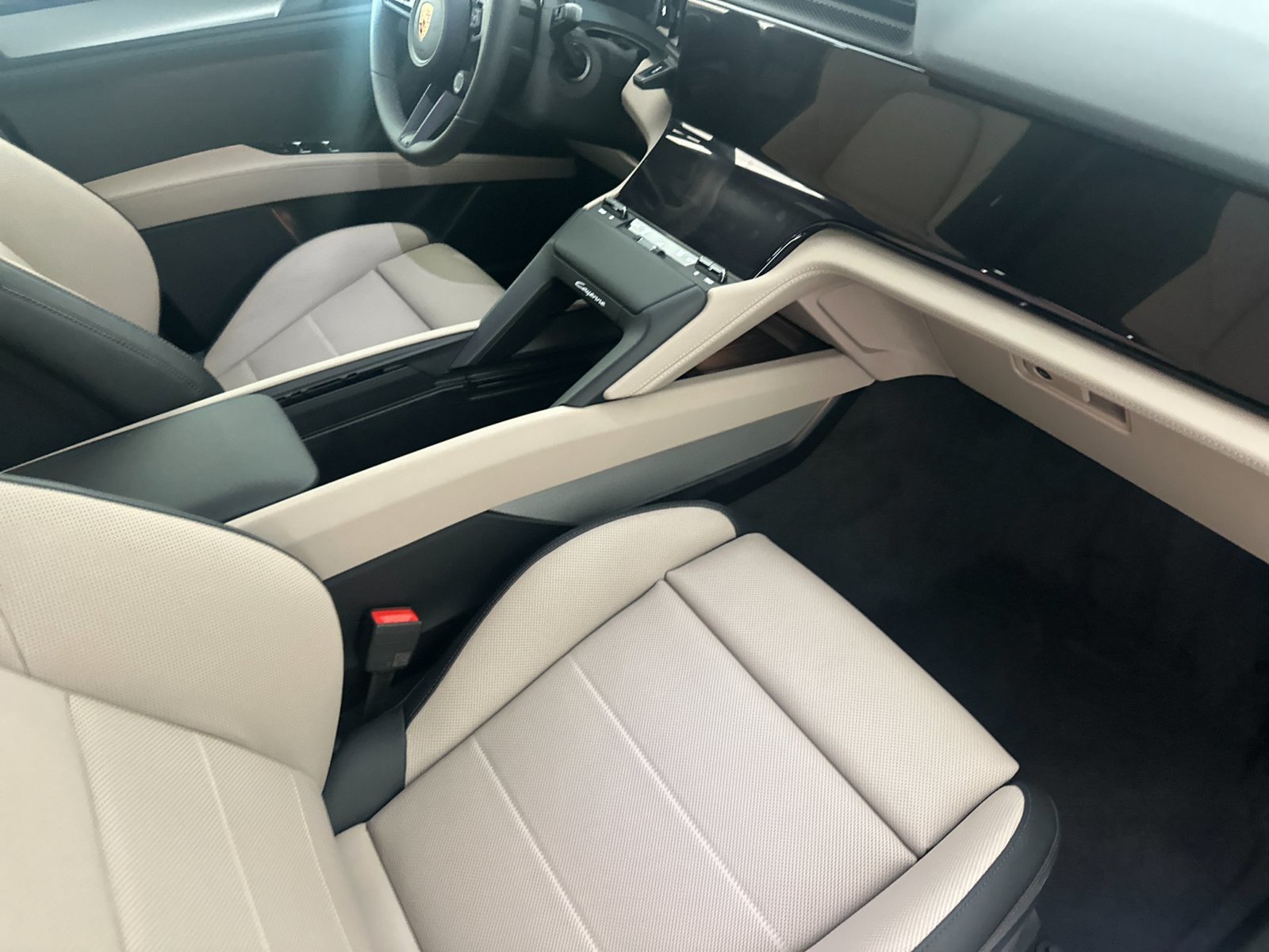 New 2026 Porsche Cayenne Electric Coupe AWD/4WD image 16