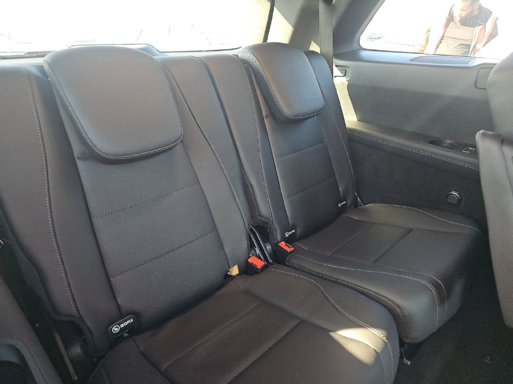 Used 2024 Mercedes-Benz GLS 450 4MATIC image 19